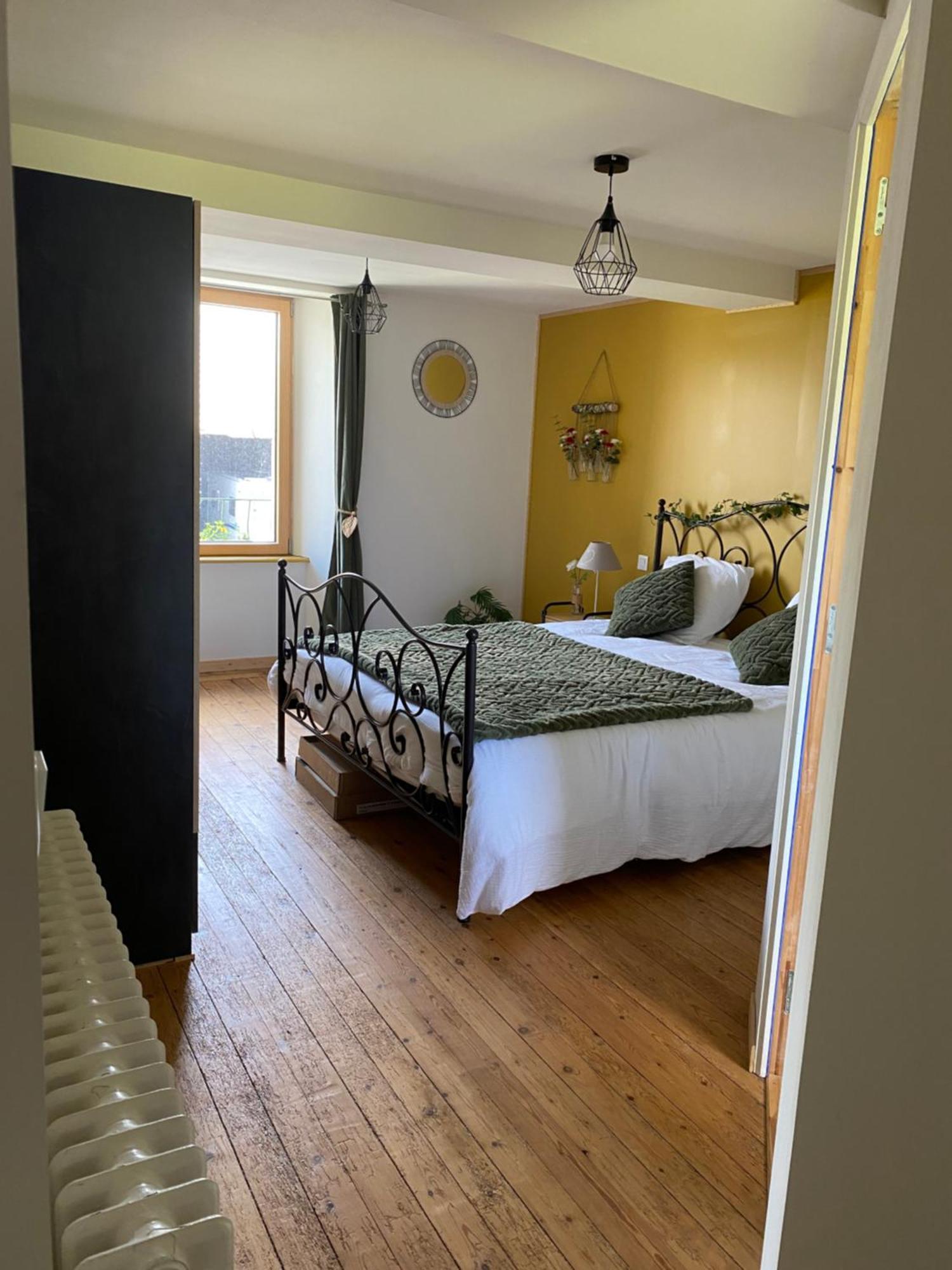 Bed and Breakfast La Pautiere Saint-Sauveur-Lendelin Exterior foto